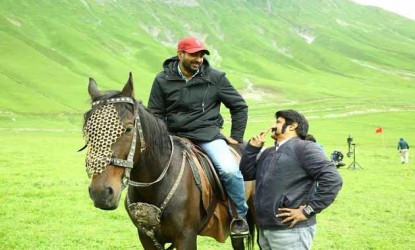 Stop Gauthamiputra Sathakarni shooting- Balakrishna