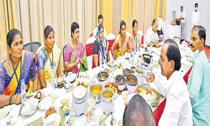 ఉపఎన్నిక వరాలతో రాష్ట్రంలో కొత్త చర్చ! img