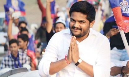 బీజేపిలోకి హార్దిక్ పటేల్... రాహుల్ గాంధీపై విమర్శలు img