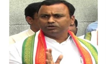 కాంగ్రెస్ అధిష్టానంపై రాజగోపాల్ రెడ్డి విమర్శలు  img