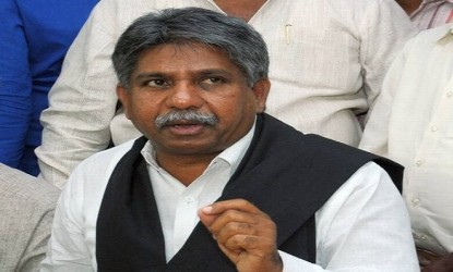 గ్రేటర్లో 10 వేలు...హుజూరాబాద్లో 10 లక్షలు!  img