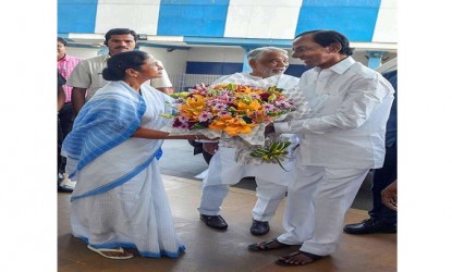 ప్రతిపక్షాలకు మమత లేఖలు.. కేసీఆర్ ఏమంటారో?  img