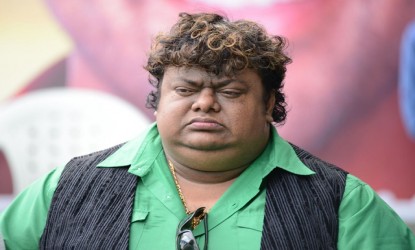 Chakri fans donate blood