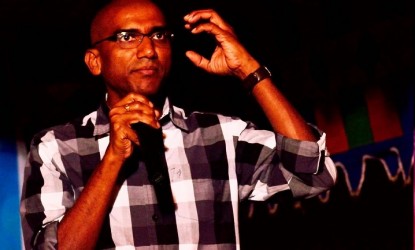 తెలంగాణా నువ్వు ఎటువైపు? ప్రవీణ్ కుమార్ img