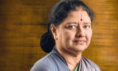 నేను వచ్చేస్తున్నా: శశికళ  img