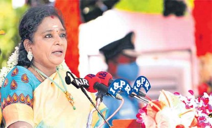 గవర్నర్ తమిళిసై నిర్ణయం.. మరో యుద్ధానికి బీజం  img