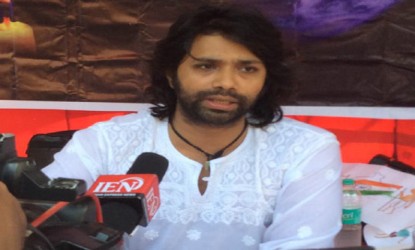 Hero turned director stages protest